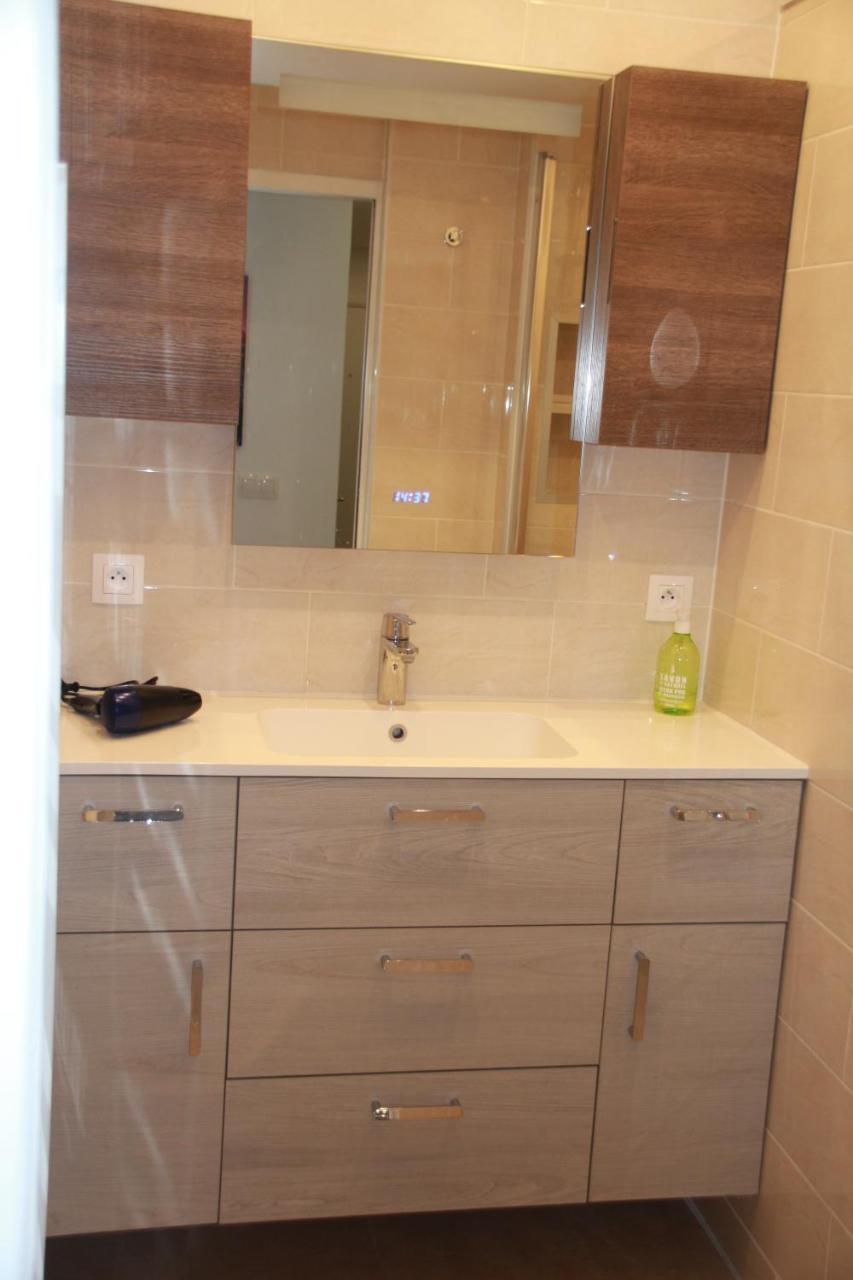 Disney Apart,3 Mn From Disney, 4Bedrooms, Double Free, Secured Parking,105 M2 Шеси Екстериор снимка